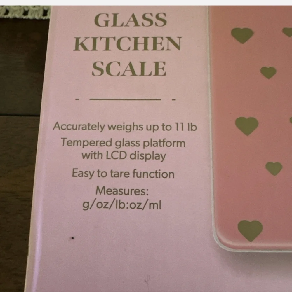 Paris Hilton Pink Heart Digital Glass Scale